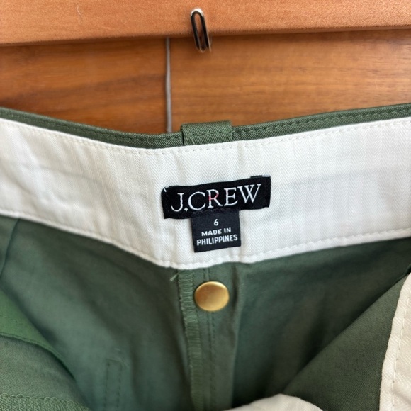 J.Crew Patch-pocket suit short in lightweight chino, Size 6 - Picture 11 of 14
